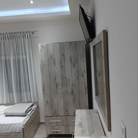 Ladenis Studios Nea Plagia Ngoại thất bức ảnh